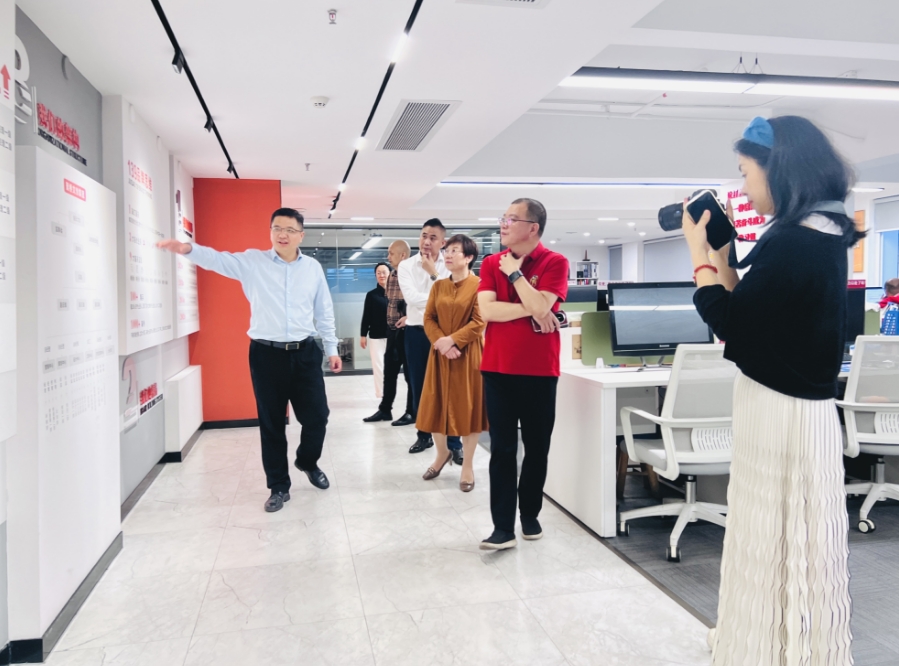 聚力賦能，共謀發(fā)展——廣州市湖南婁底商會(huì)領(lǐng)導(dǎo)一行赴聚橋文創(chuàng)考察交流